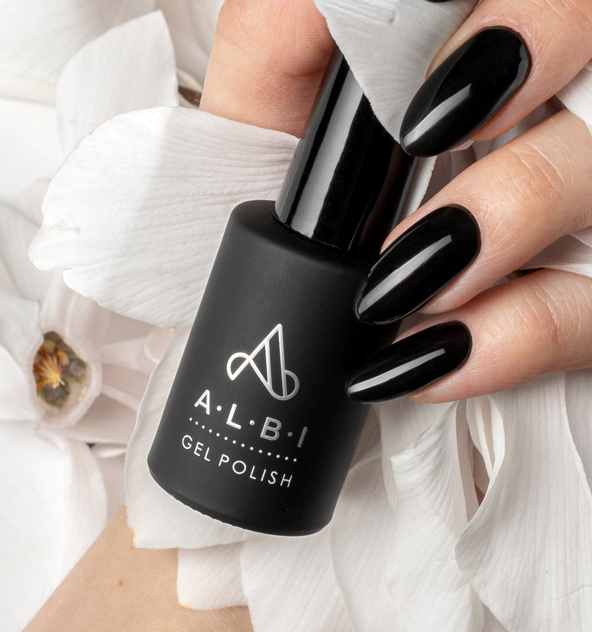 Des ongles éblouissants, un recyclage des emballages. - ONGLES PRO