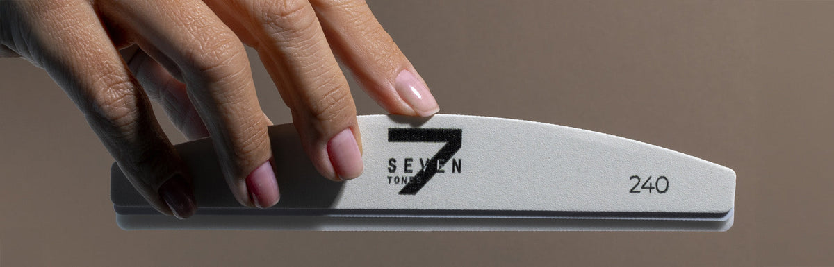 Outil de manucure à la lime Seven Tones monté, base plastique et feuille abrasive - Ongles Pro