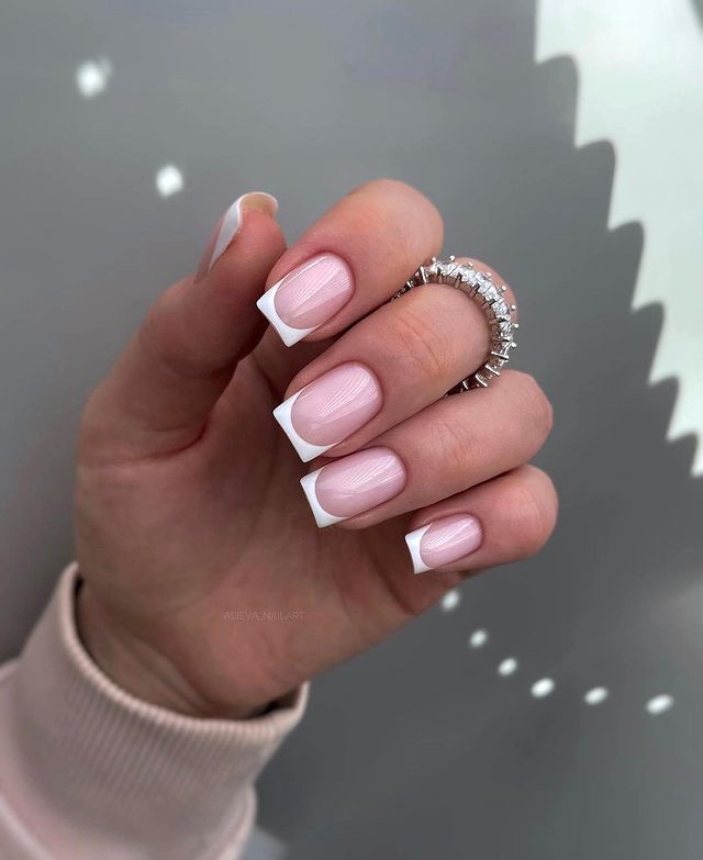 La French Manucure printanière — variations pastel, motifs et inversée avec les produits ALBI Ongles Pro